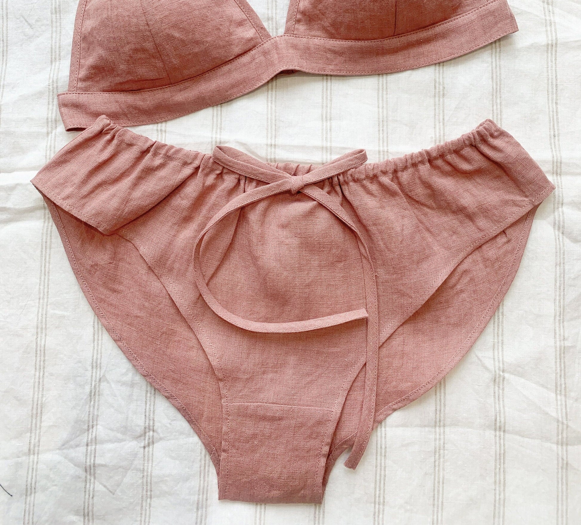 Tied linen underwear/ Elastic free linen panties/ Loose fit linen panty